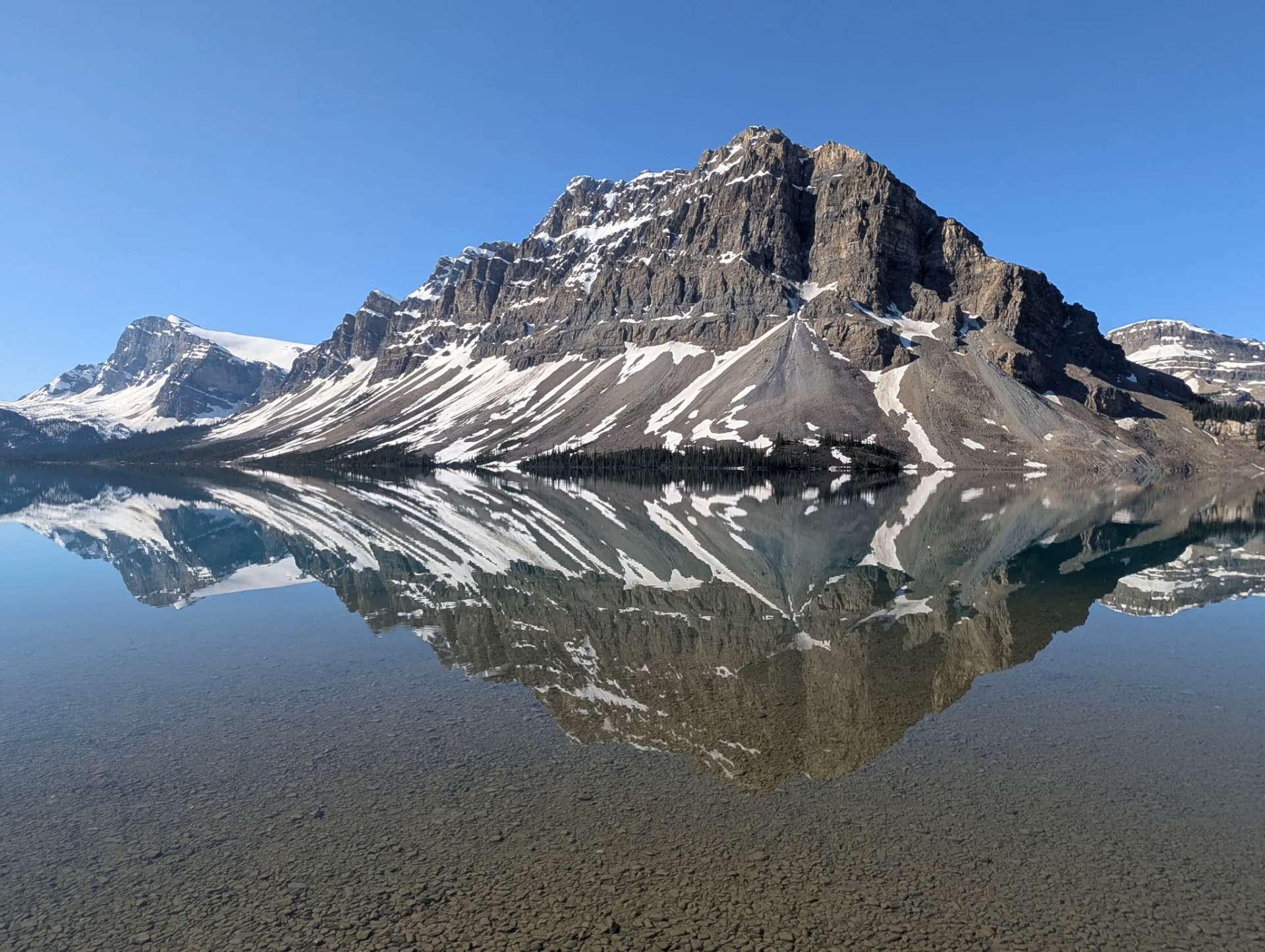 Icefields Explorer: Bow Lake, Peyto Lake & Takakkaw Falls — Bow Lake shoreline, Peyto Lake viewpoint & Takakkaw Falls trail